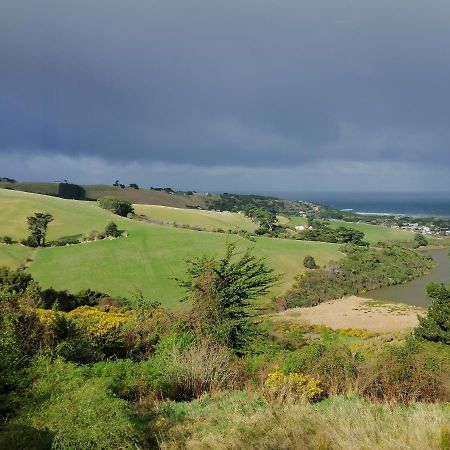 Gateway To Peninsula With Sea Views Apartment Dunedin Luaran gambar
