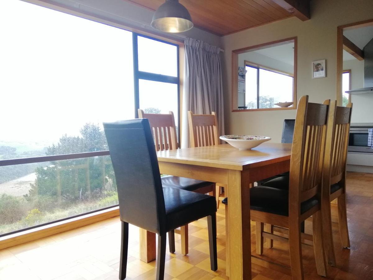 Gateway To Peninsula With Sea Views Apartment Dunedin Luaran gambar