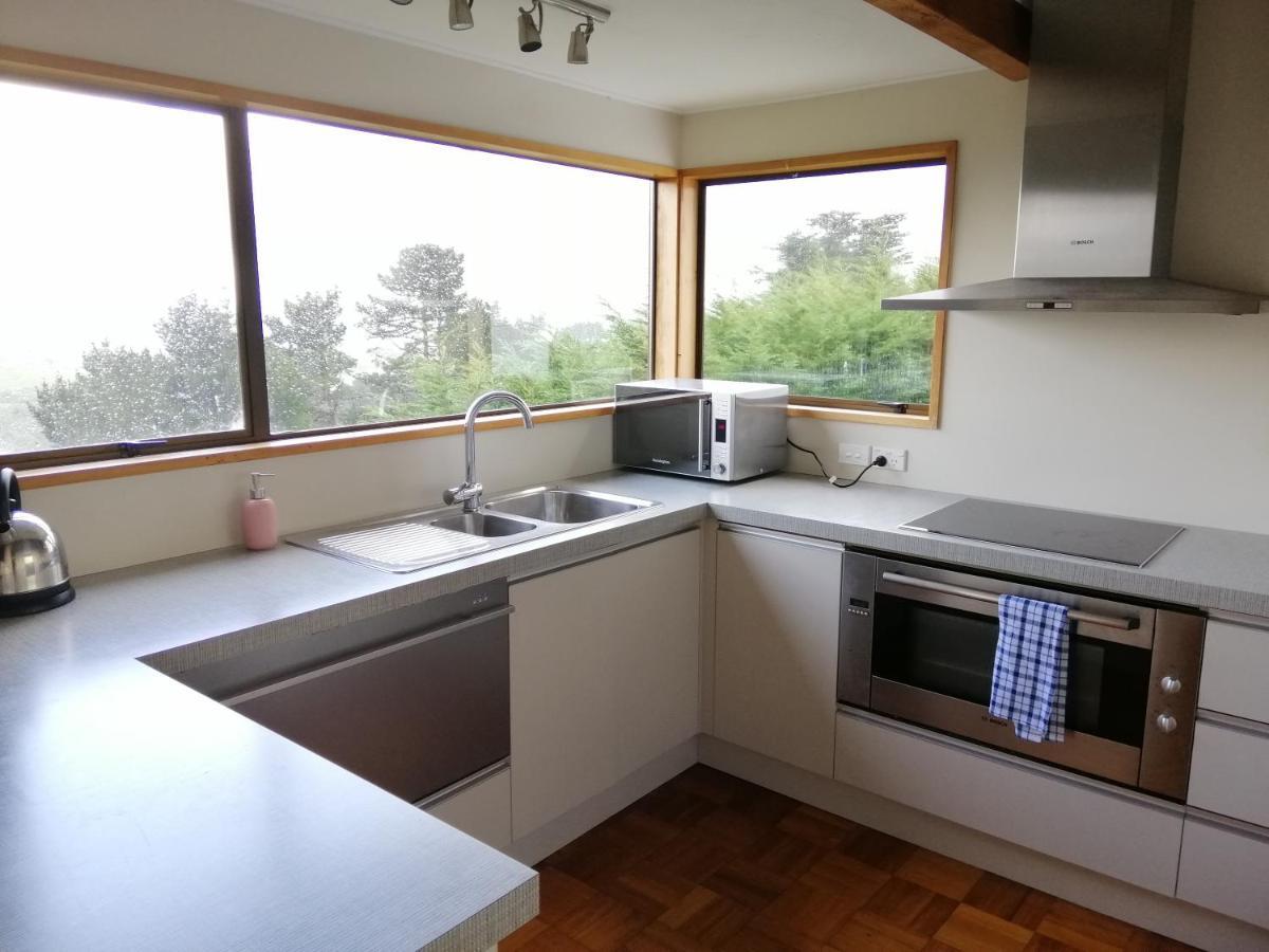 Gateway To Peninsula With Sea Views Apartment Dunedin Luaran gambar